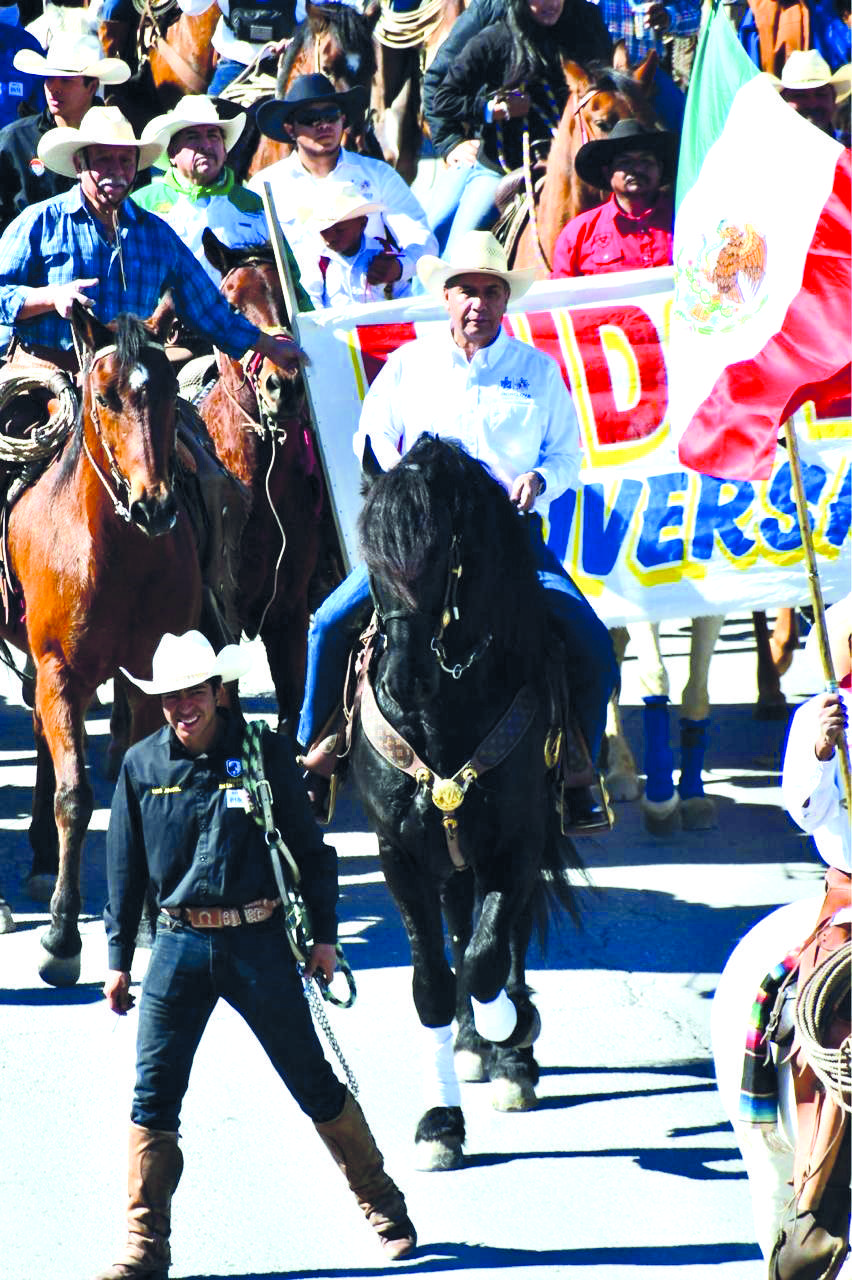 Exitosa cabalgata por aniversario de “El Oro”