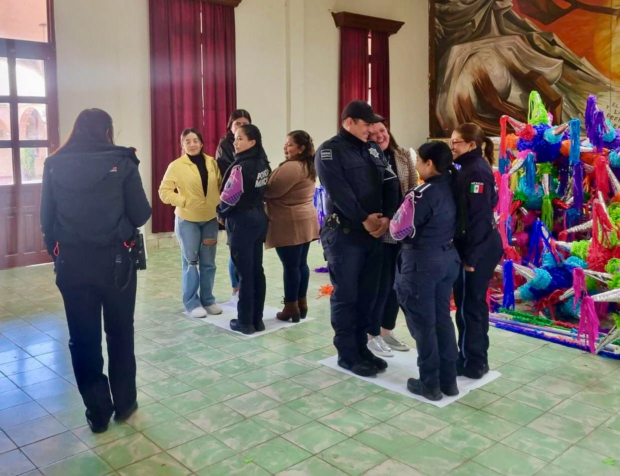 Capacita Agrupamiento Violeta de Saltillo a Arteaga para crear modelo
