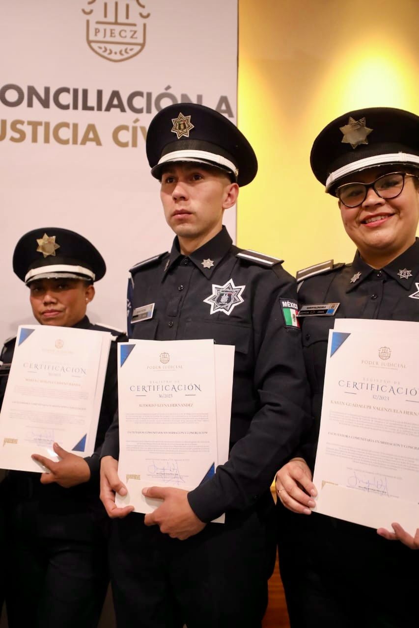Reciben elementos de la Comisaría de Seguridad capacitación permanente