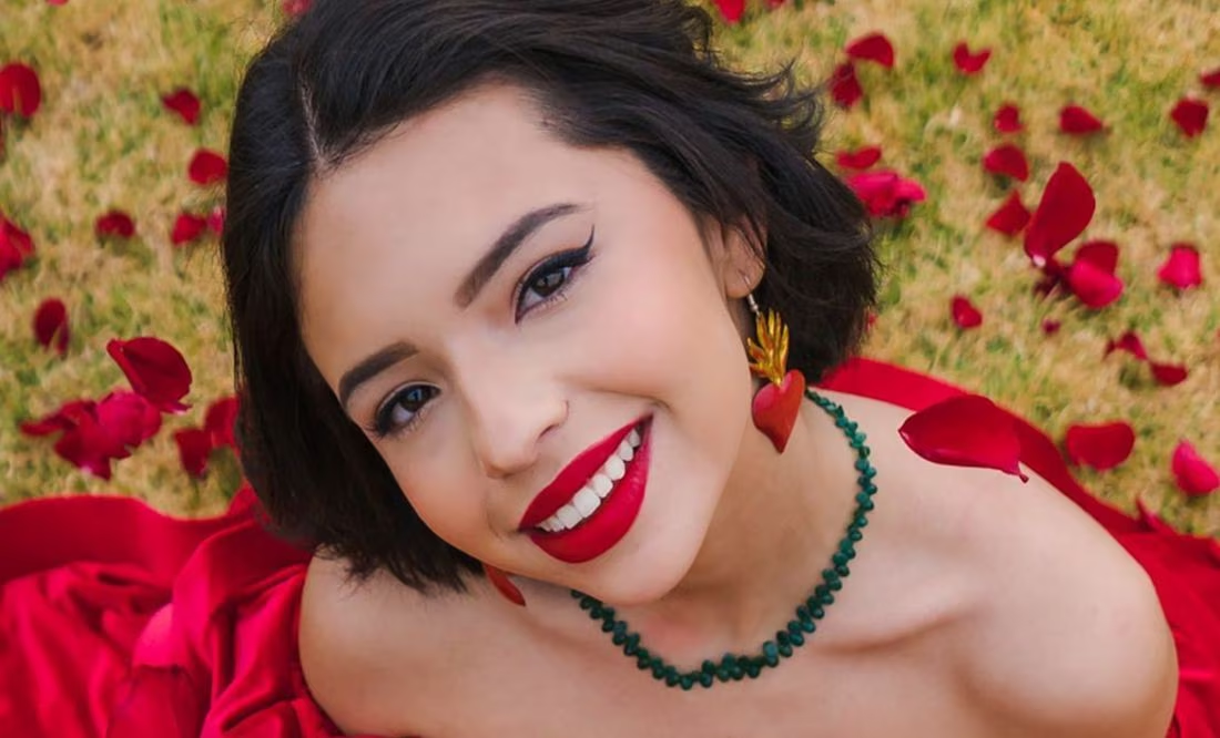 Ángela Aguilar «revela» su cita de San Valentín, ¿quién es su acompañante?