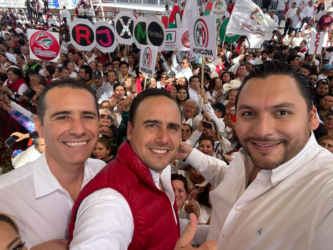 Toma protesta Carlos Villarreal va con fuerza por alcaldía de Monclova