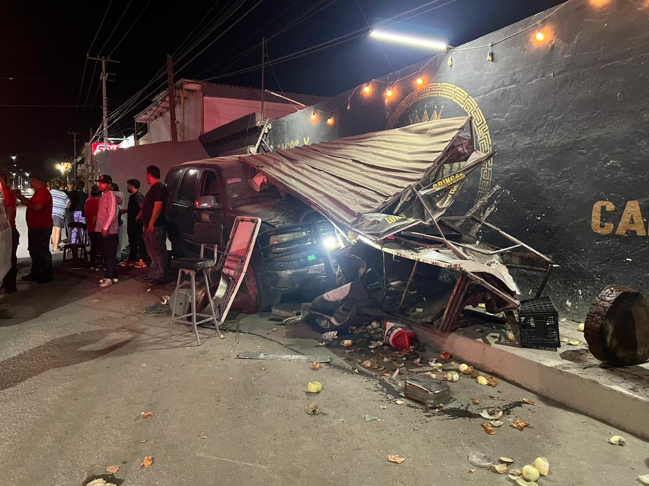 Embiste Suburban un puesto de tacos
