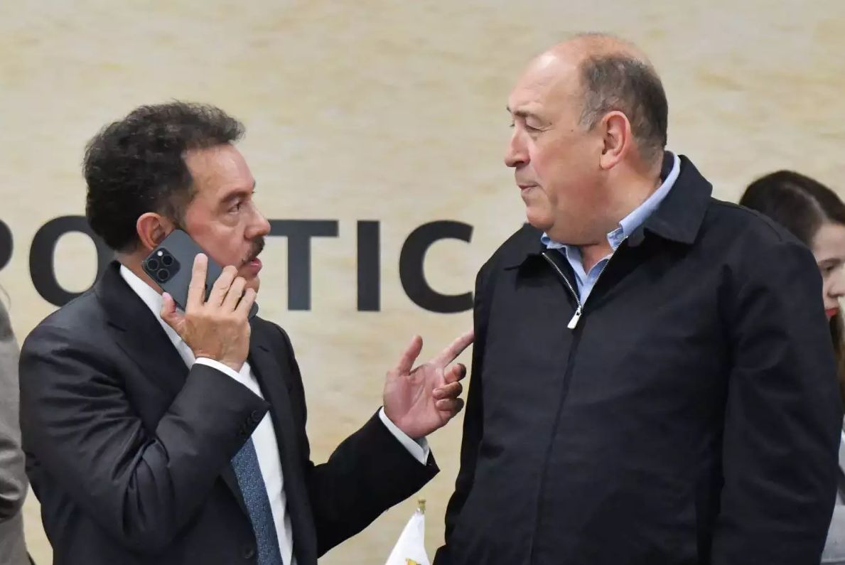 Opositores piden reactivar discusión sobre semana de 40 horas y doble aguinaldo