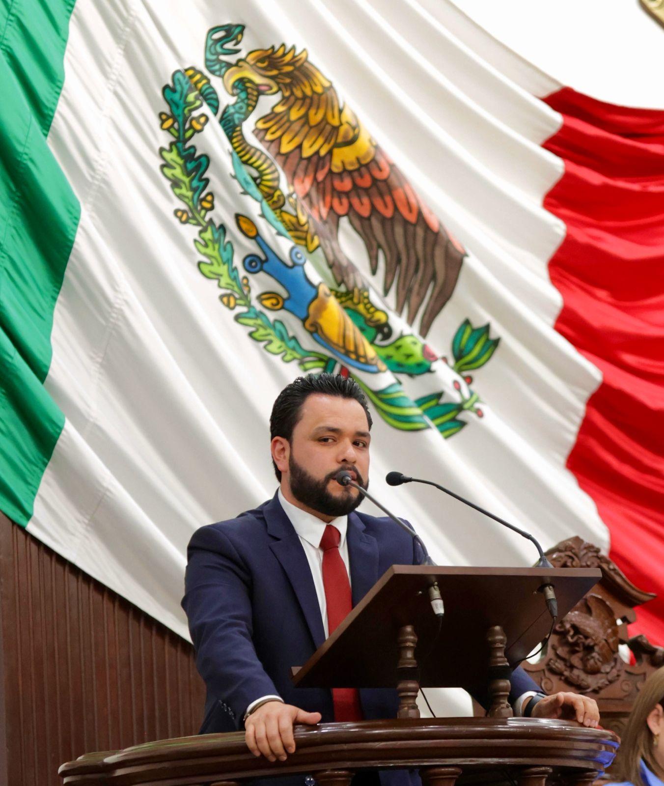 Becas de 2 mil pesos para los universitarios