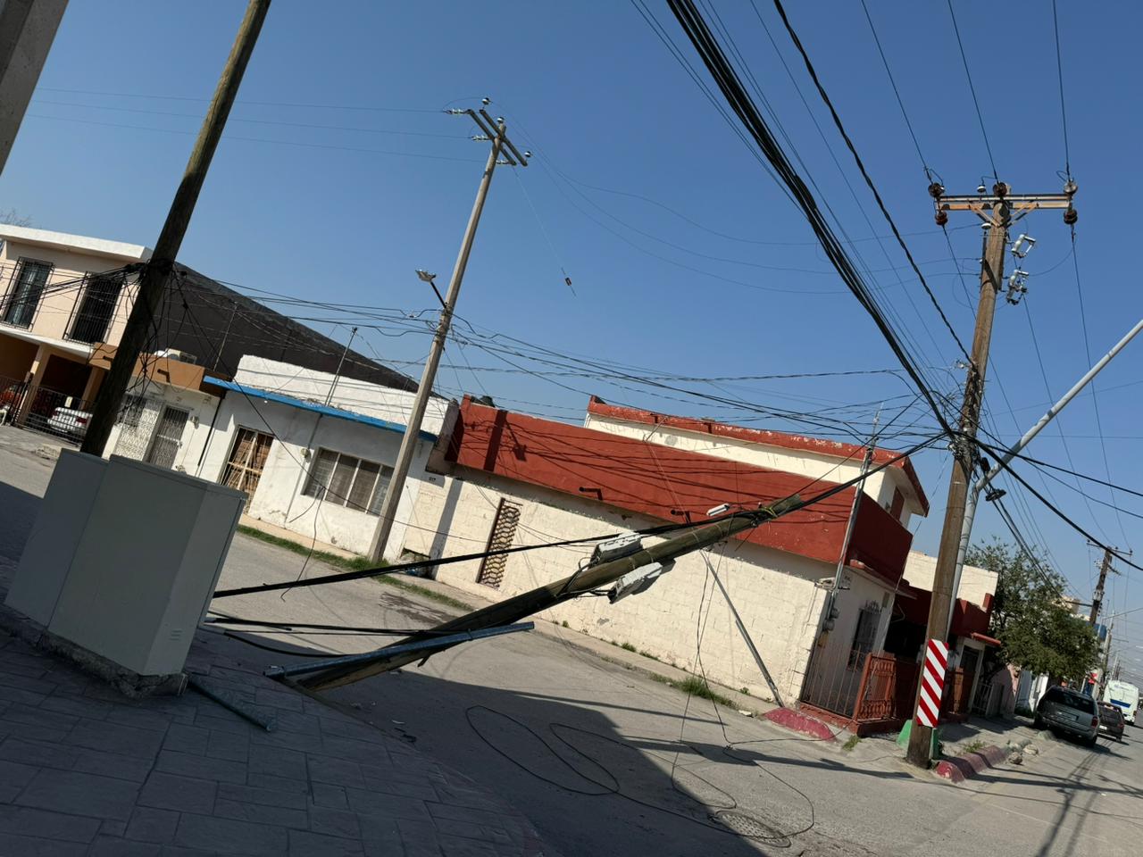Deja trailero sin luz a vecinos del centro