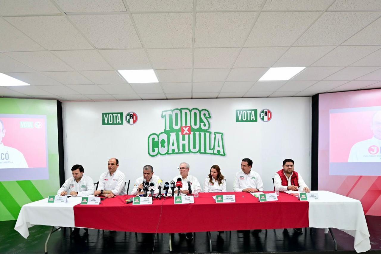 Presentan candidatos del PRI su plataforma política