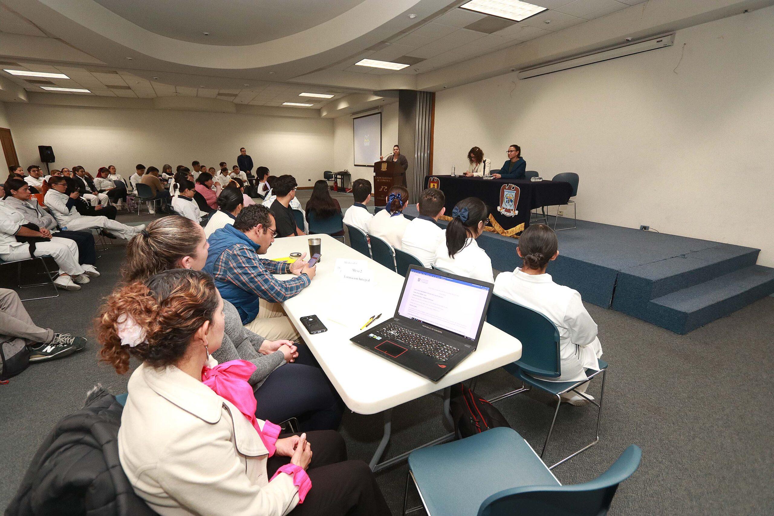 Se une la Facultad de Enfermería en Foros de Agenda Universitaria