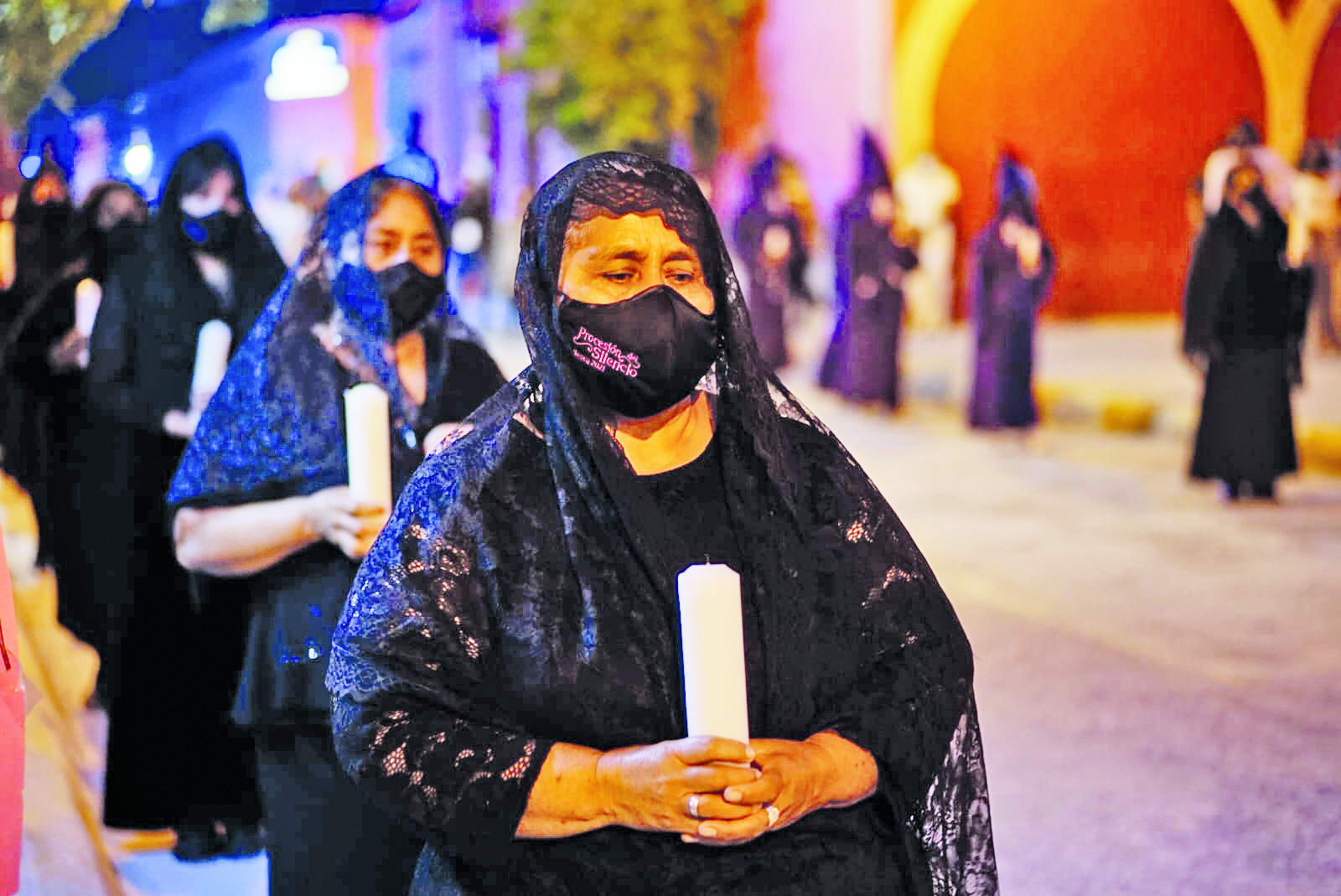Invitan a la Procesión del Silencio en Viesca