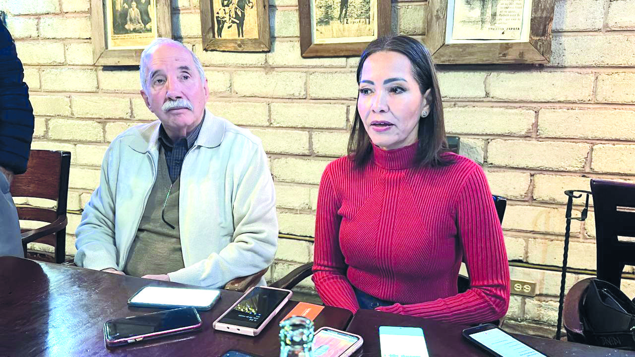 Presentan a nueva Vocera de AHMSA