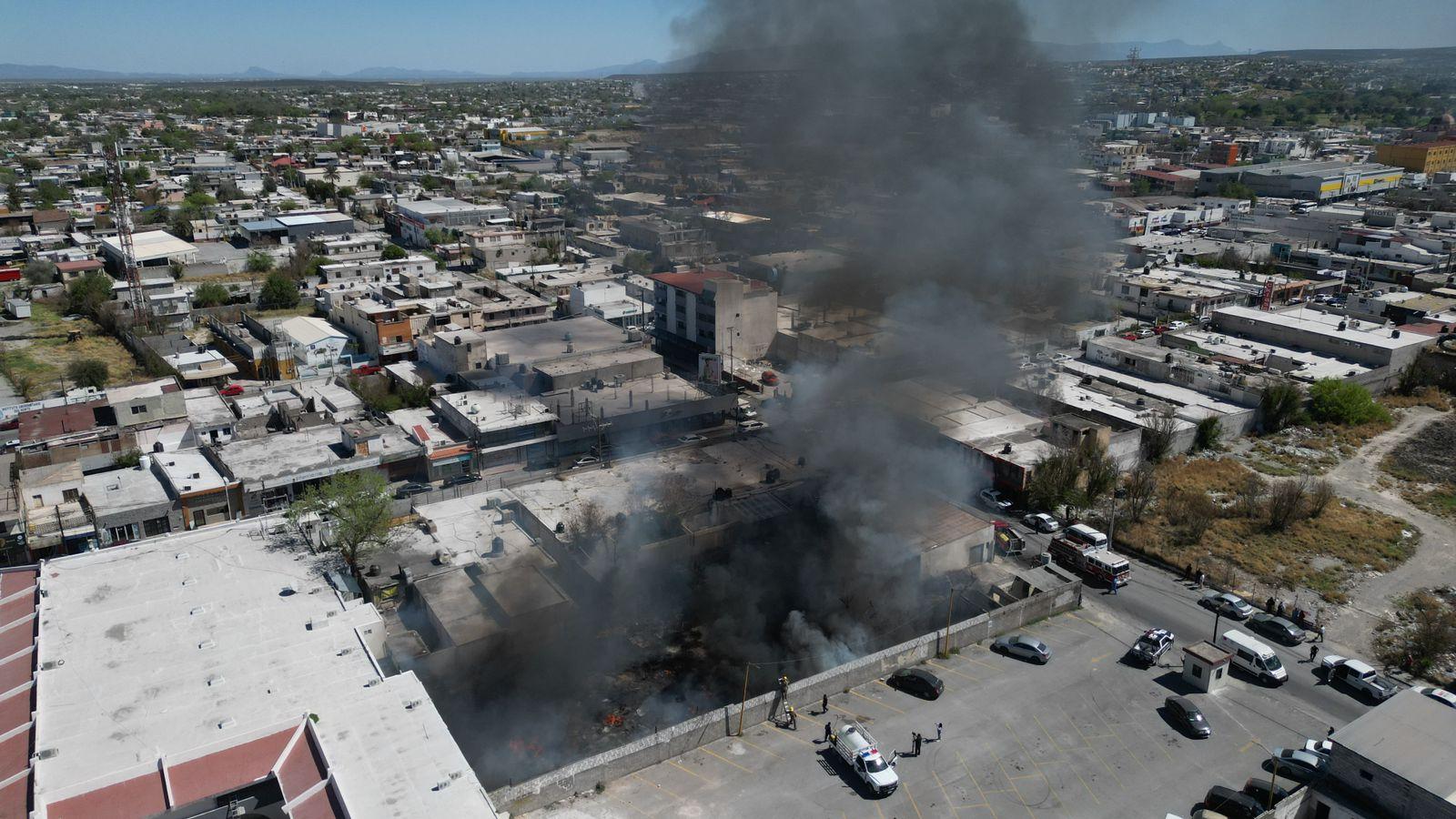 Pánico por incendio; evacuan universidad