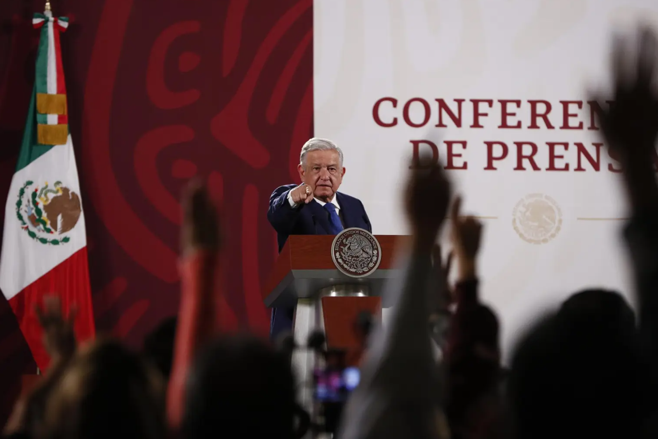 Rechaza INE cancelar ‘mañaneras’ de AMLO