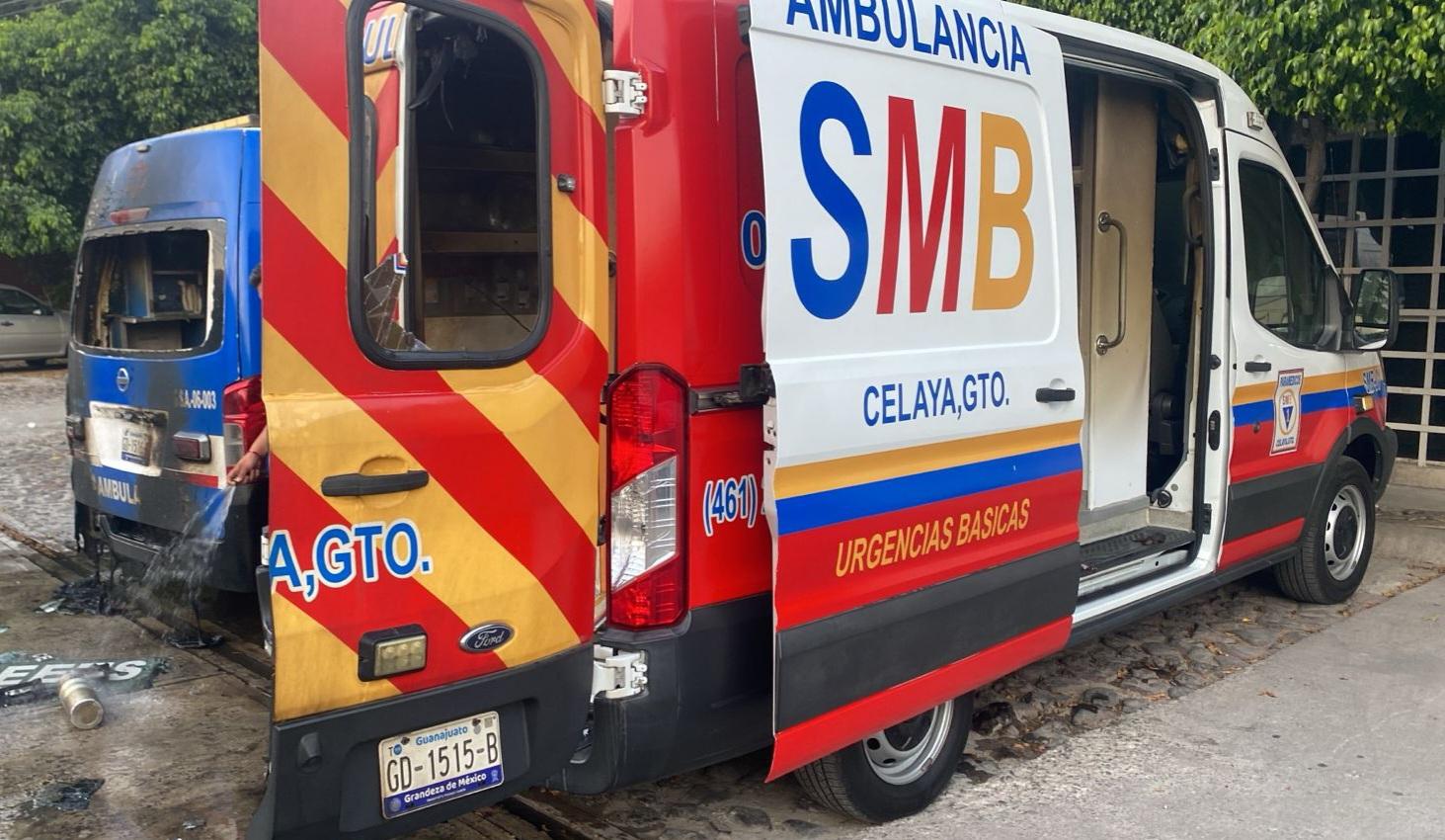 Asesinan a 2 paramédicos e incendian ambulancia, tras acudir a llamado de emergencia en Guanajuato
