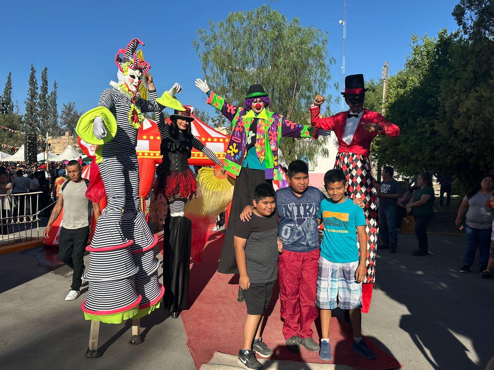 Celebran a niños de Ramos Arizpe  