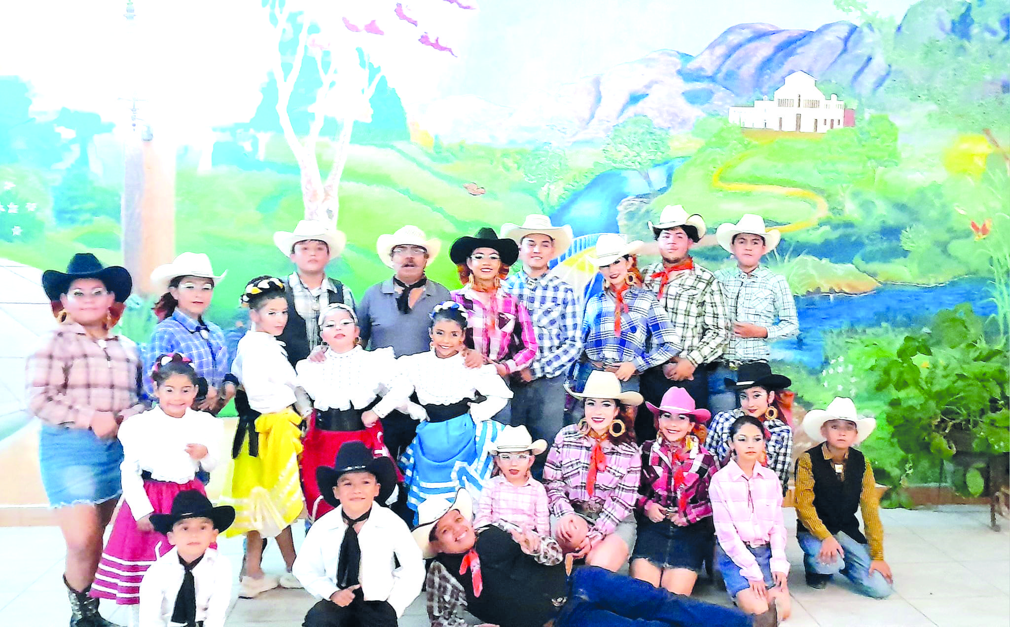 Exitosa presentación de grupo de danza “Tláloc”