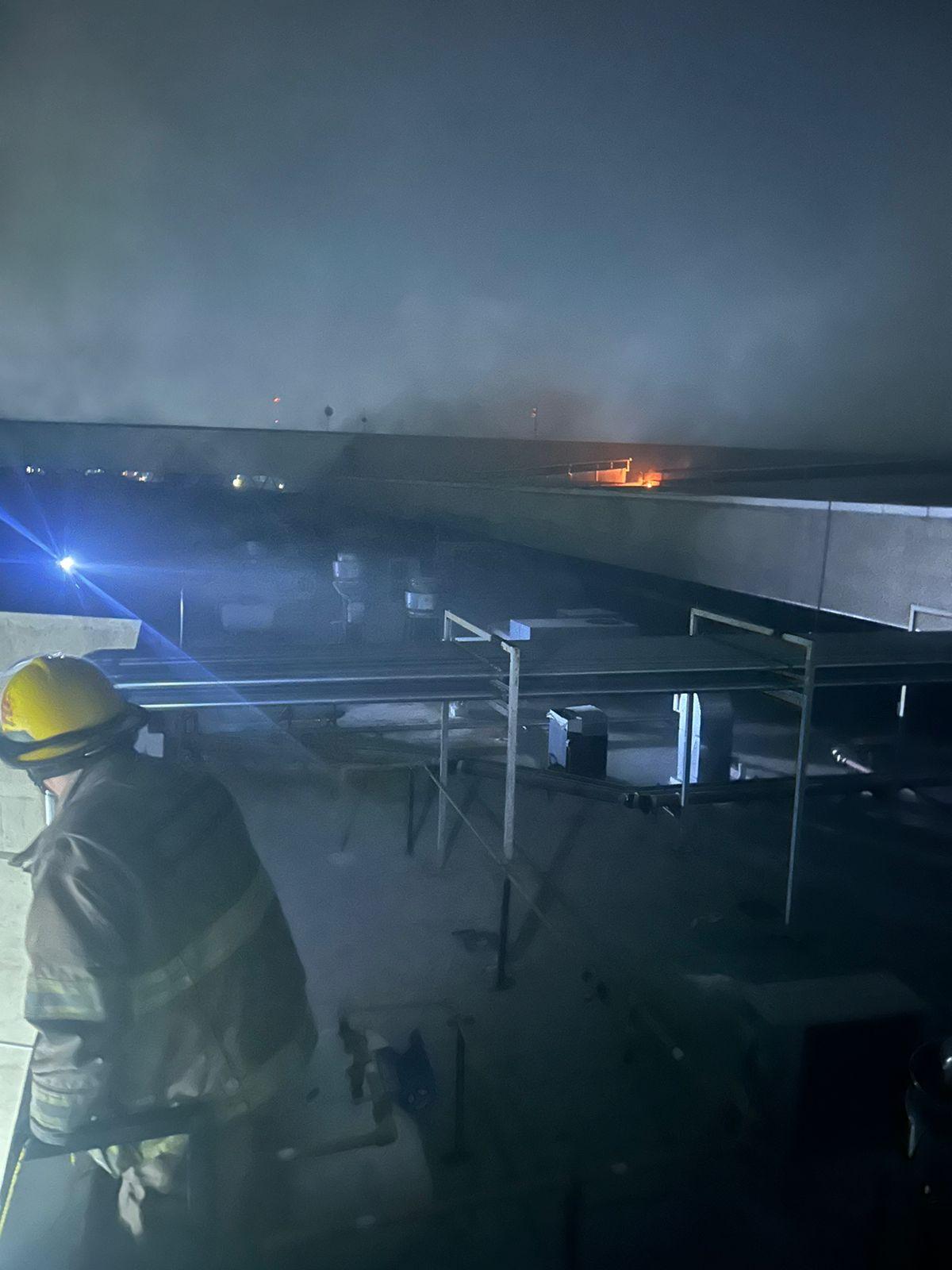 Apoya PC Frontera tras incendio en mall