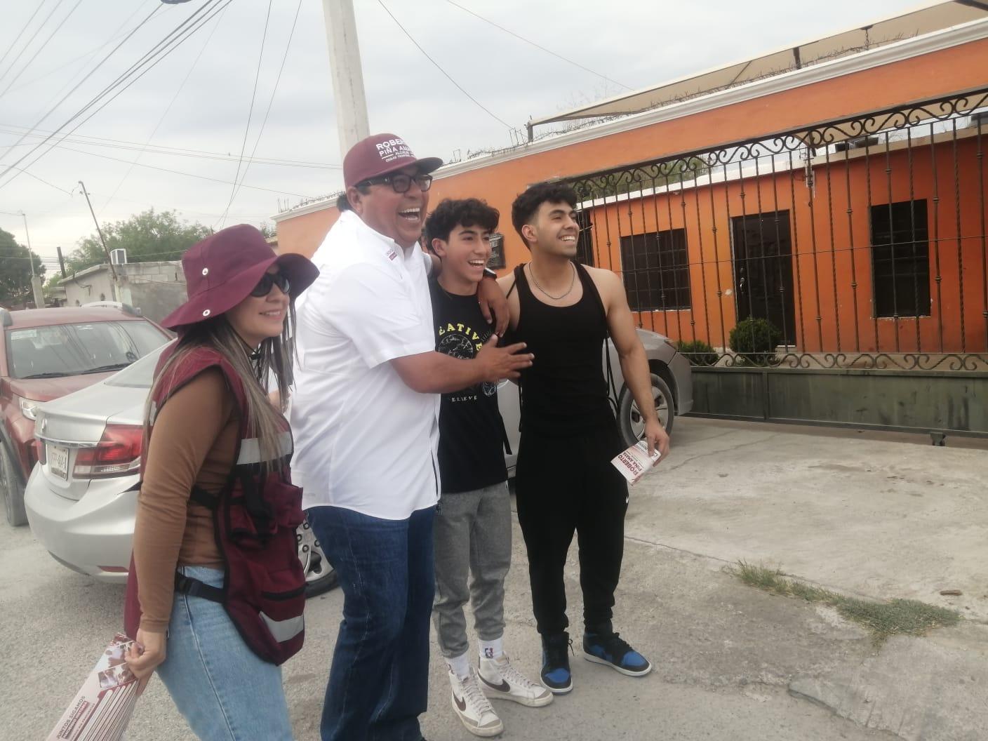 Recorre Piña la 10 de Mayo