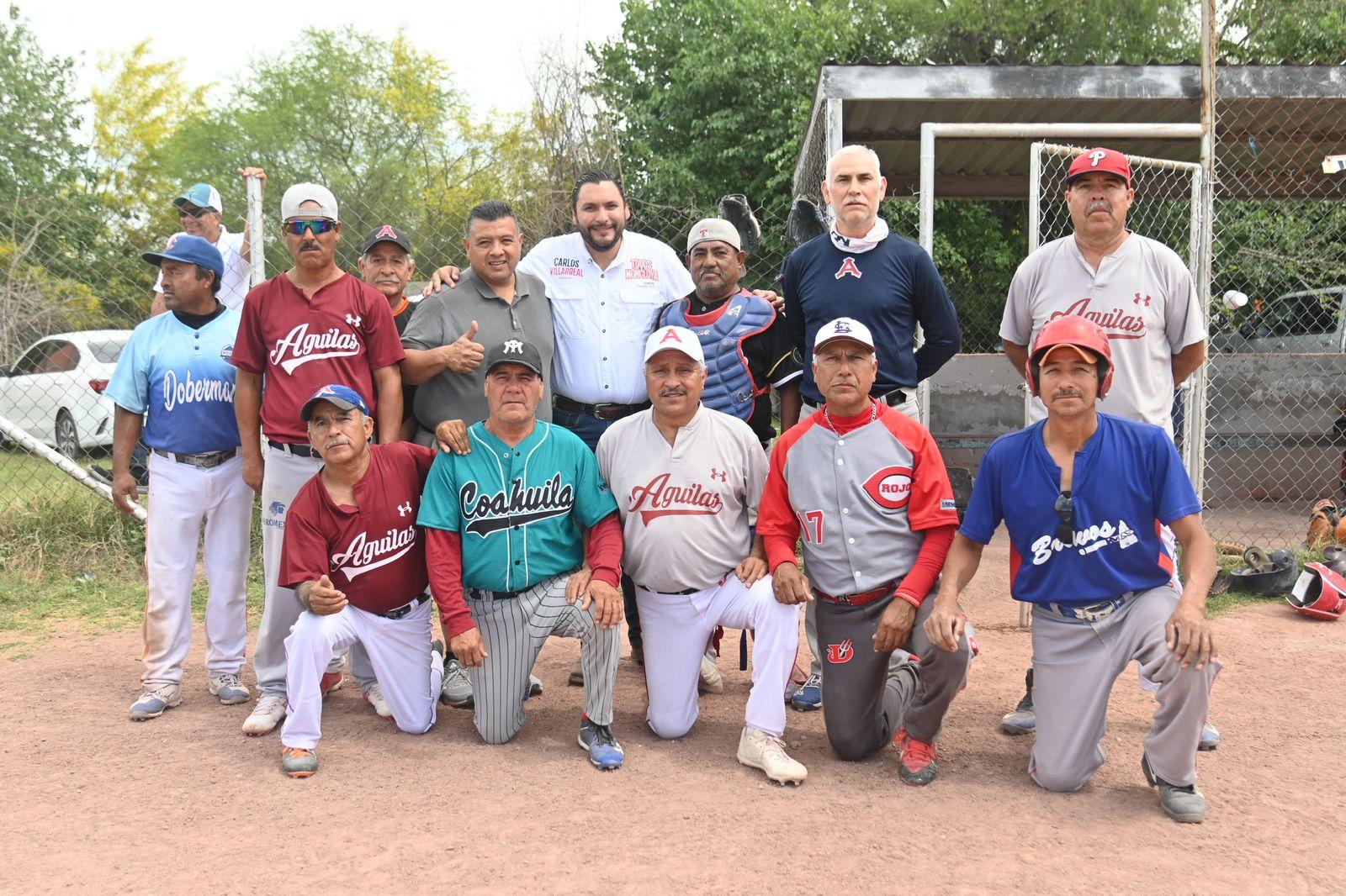 Atiende CV invitación a juego de homenaje