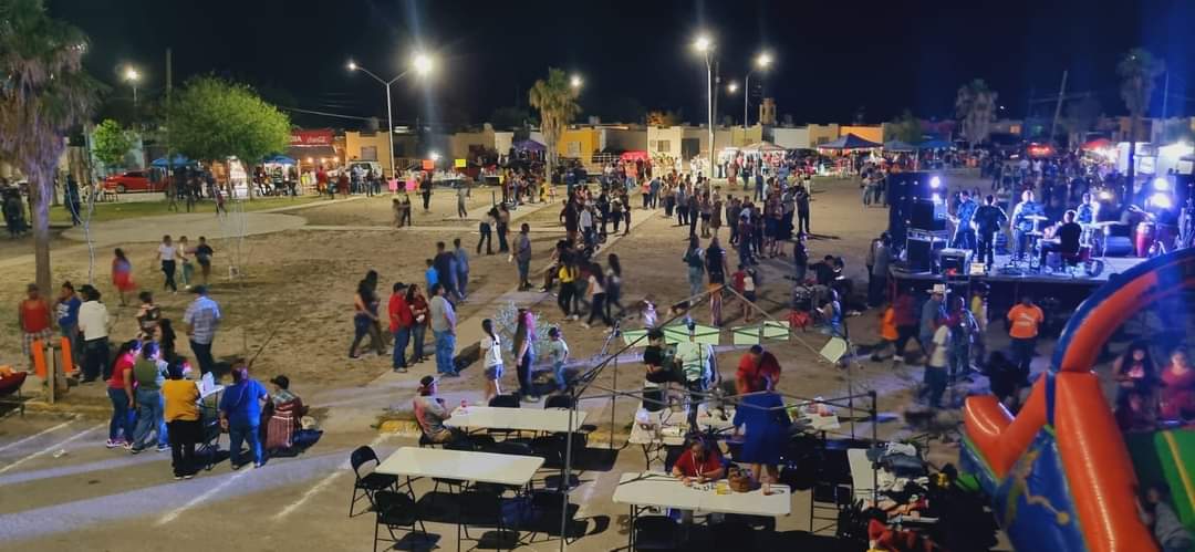Realizan con éxito kermés en Las Palmas