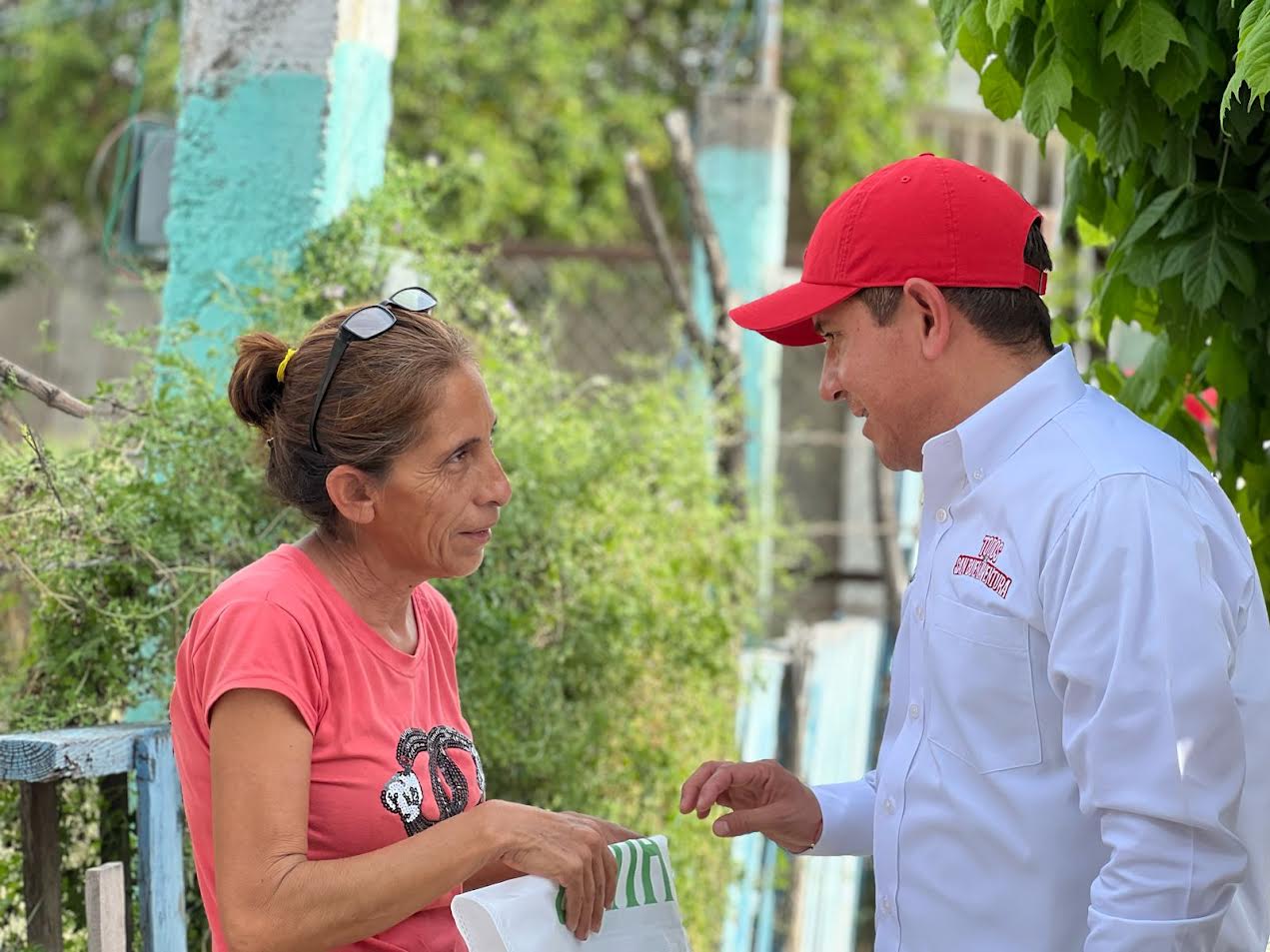 Llega Hugo a Pueblo Nuevo