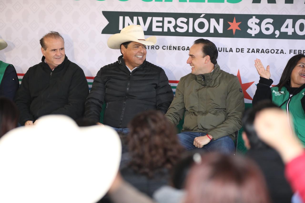 El 73% de los ciudadanos coahuilenses aprueba el desempeño del Gobernador Manolo Jiménez en los primeros cuatro meses de su Administración, revela una encuesta en viviendas de Coahuila.