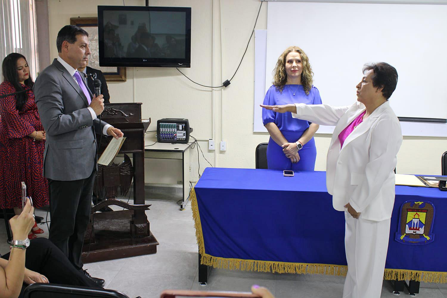 Asume directora de la Facultad de Enfermería