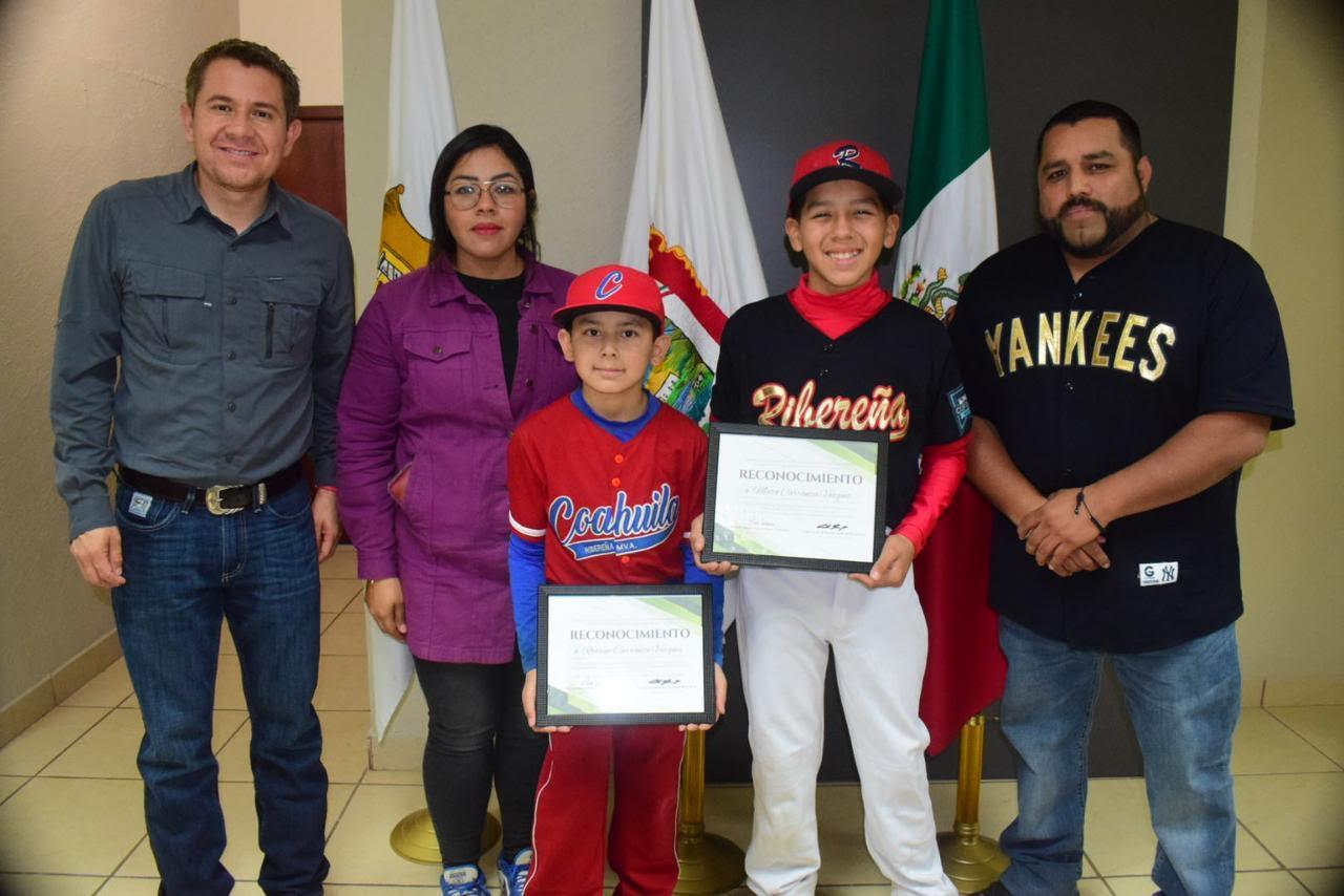Reconocen a talentos deportivos en SB