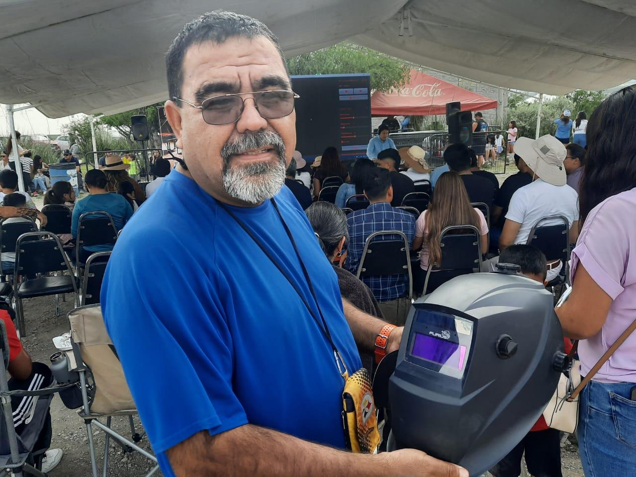 Llegan turistas hasta con caretas de soldar