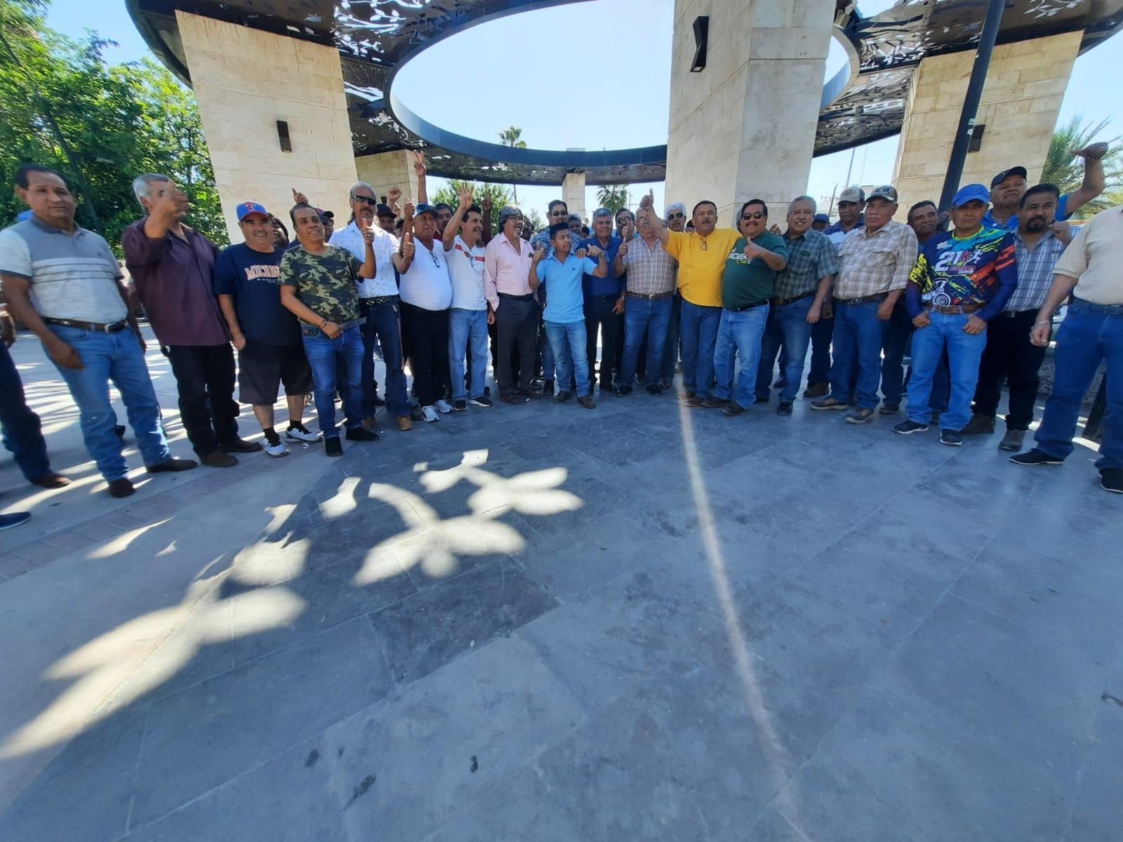 Exigen ex trabajadores pago de sus finiquitos