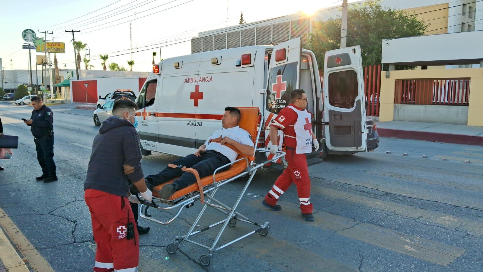 Salva heroico agente de tránsito a alumna