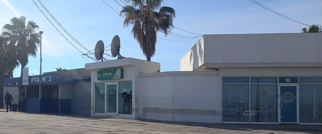 Relegan en propuesta a empleados de confianza