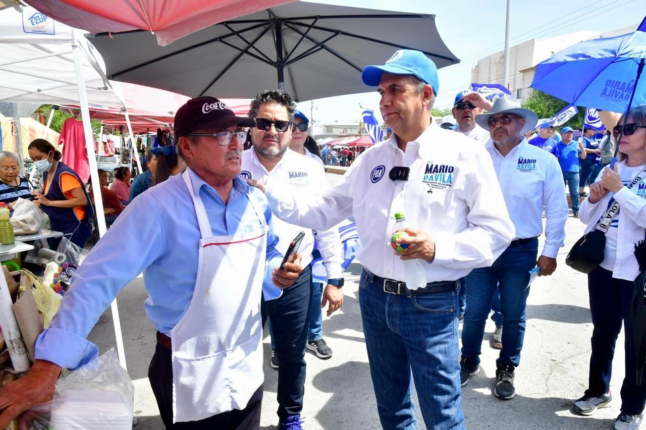 Reciben con agrado a MD en pulga de la Hipódromo