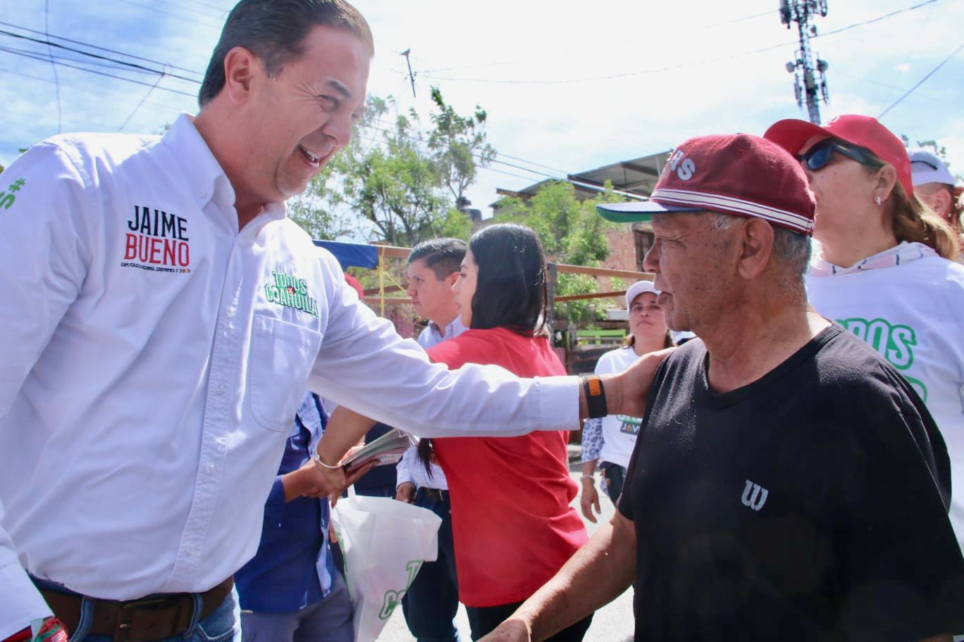 Propone Jaime Bueno soluciones a crisis de salud federal