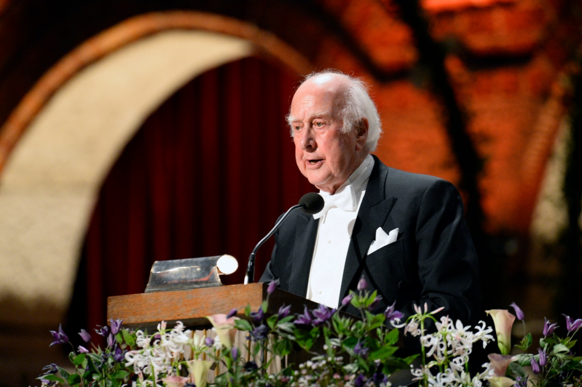 Comunidad científica llora la muerte del premio Nobel de Física, Peter Higgs, el padre de ‘la partícula de dios’