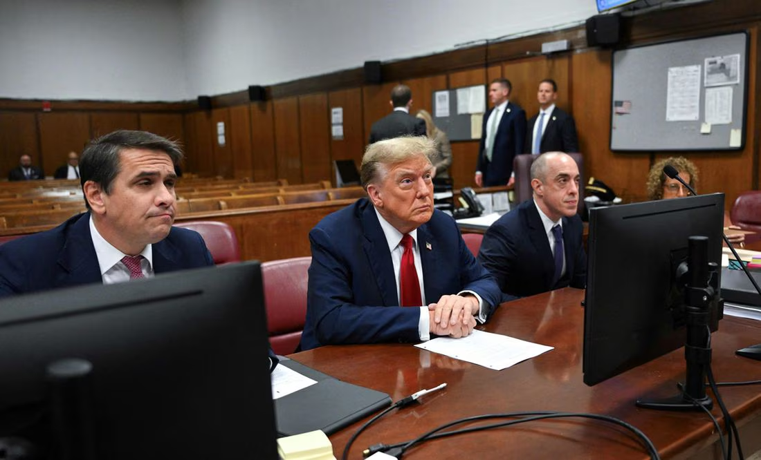 «Parece que el juez no me permitirá escapar de esta estafa», critica Trump tras primer día de juicio penal en su contra