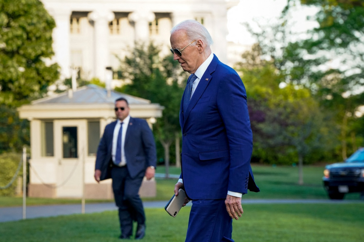 Biden firma proyecto de ley para nueva ayuda a Ucrania y prohibir TikTok en EU