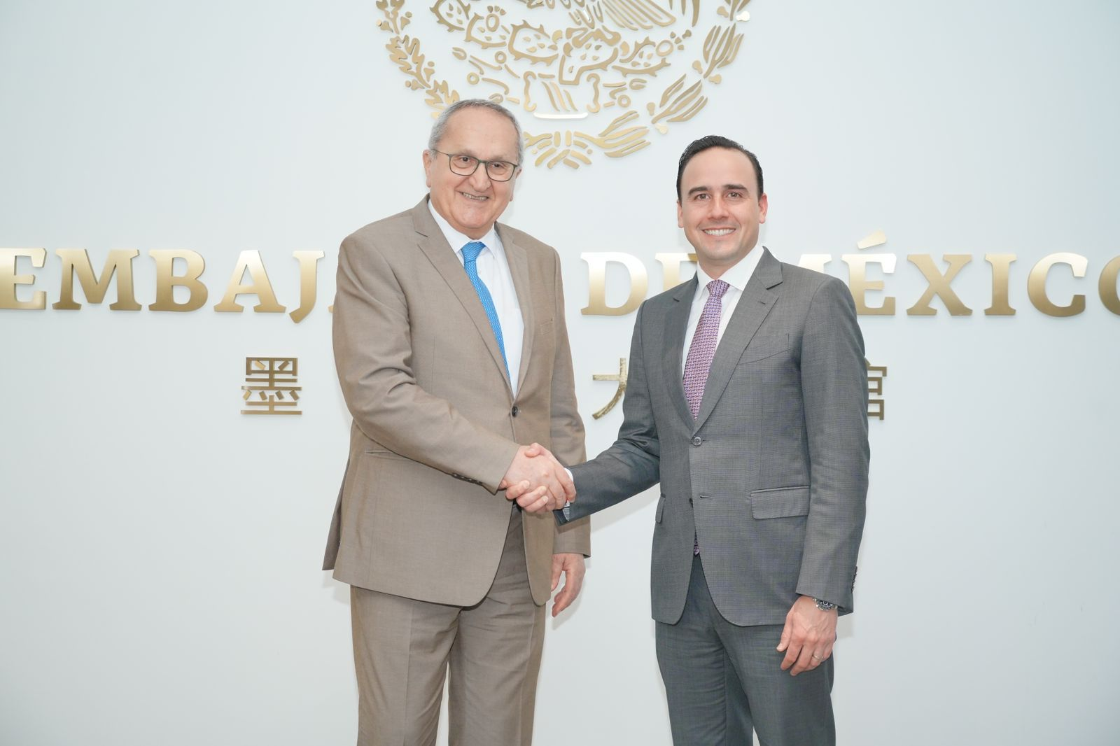 PRODUCTIVO INICIO DE GIRA ECONÓMICA POR ASIA: MANOLO