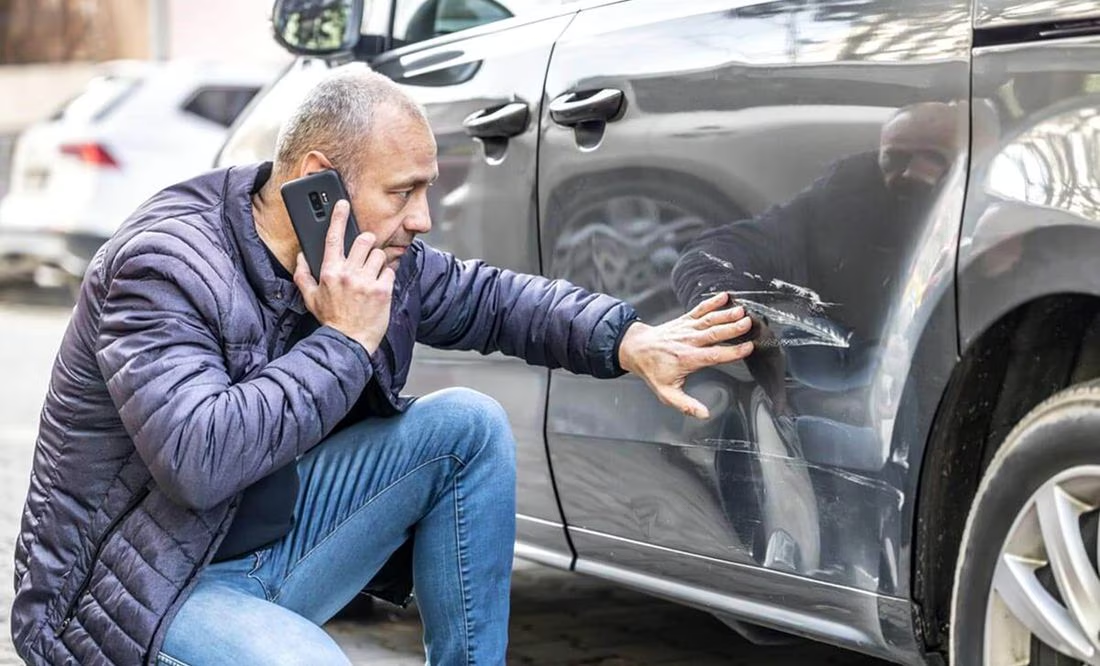 Cómo eliminar rayones del auto con pasta de dientes