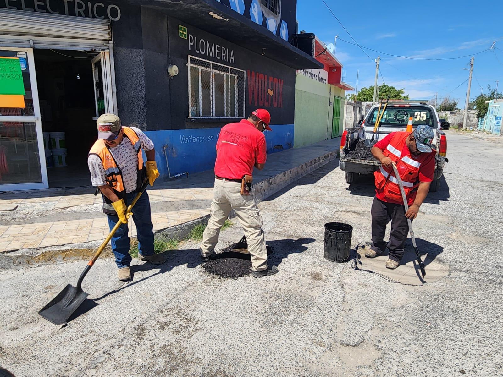 Rehabilita 4C bacheo de calles