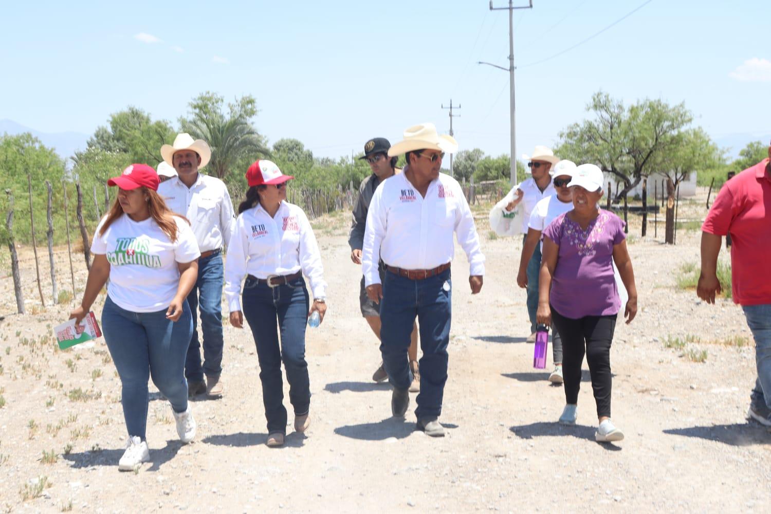 Avalan campesinos campaña de Beto