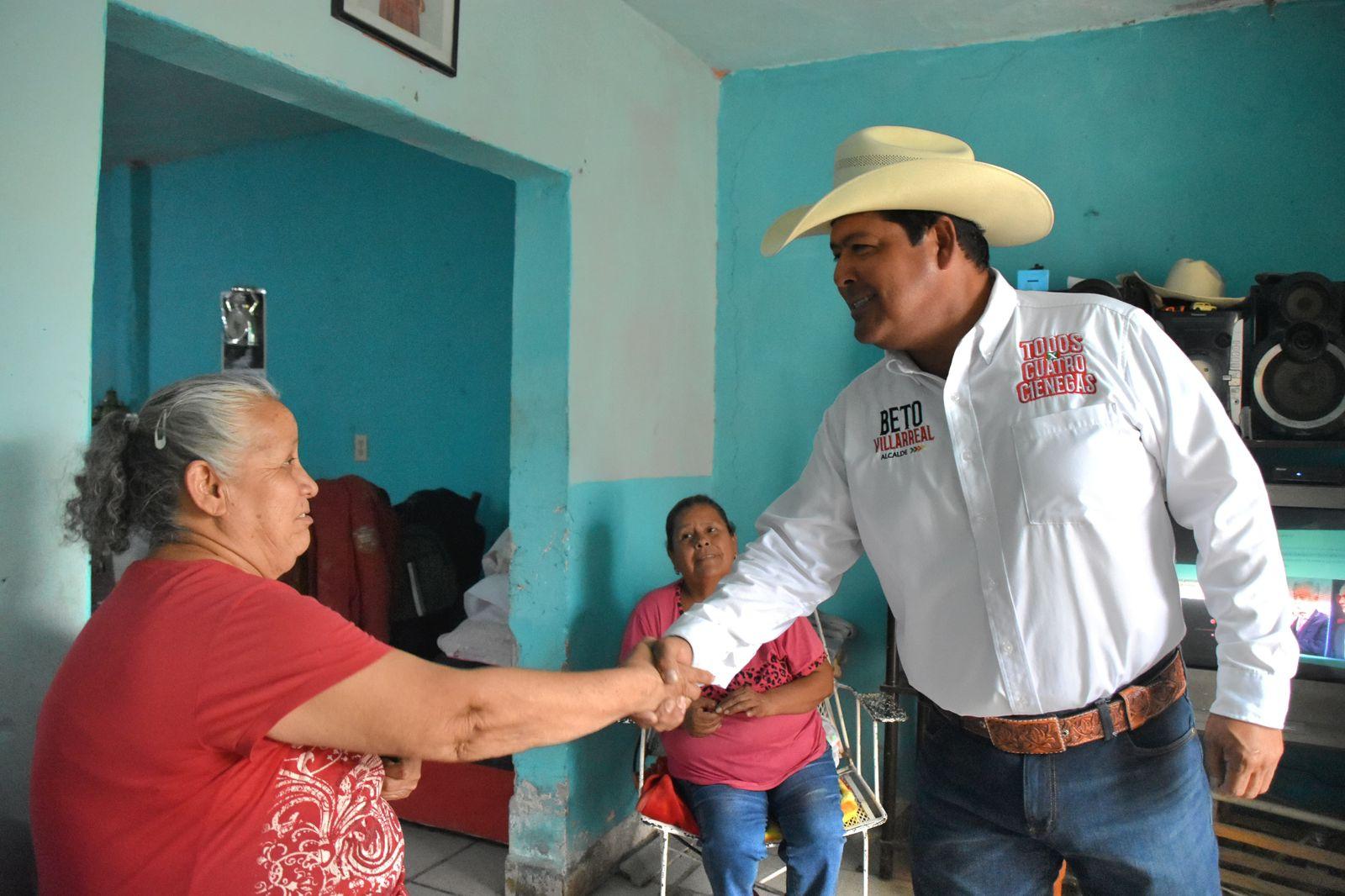 BETO VILLARREAL PACTA SERVICIOS DE CALIDAD Y SALUD POR CUATRO CIÉNEGAS
