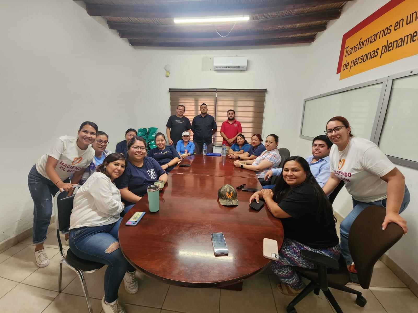 Capacitan sobre cómo prevenir golpes de calor