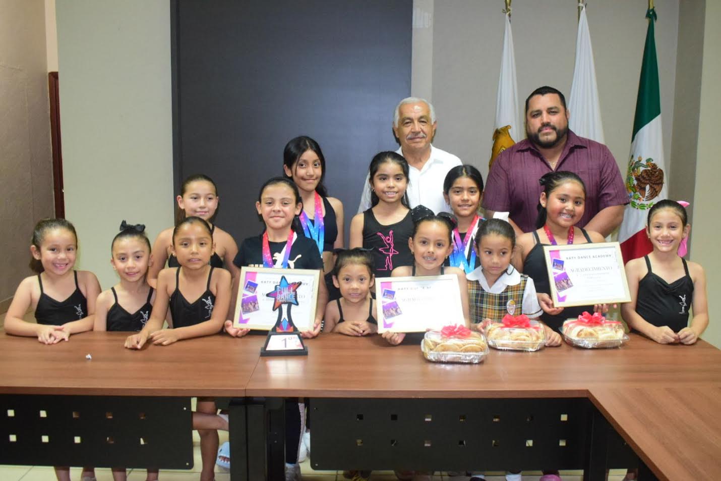 Agradece Academia apoyo del municipio