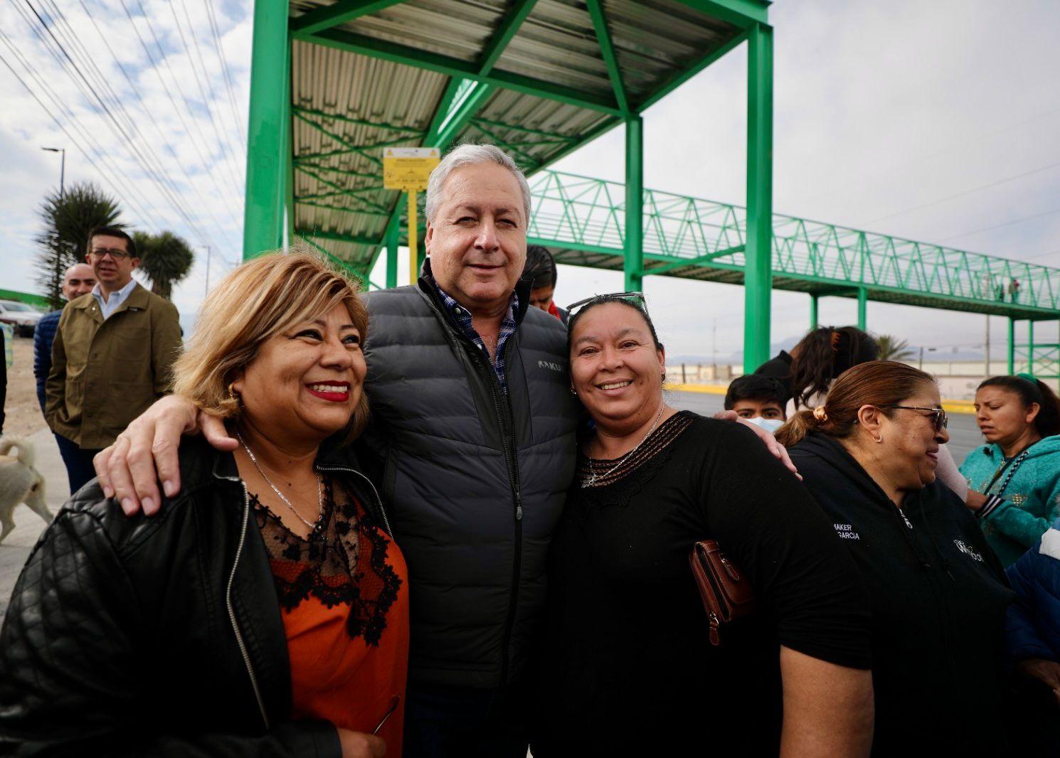 Invita Saltillo a utilizar los puentes peatonales