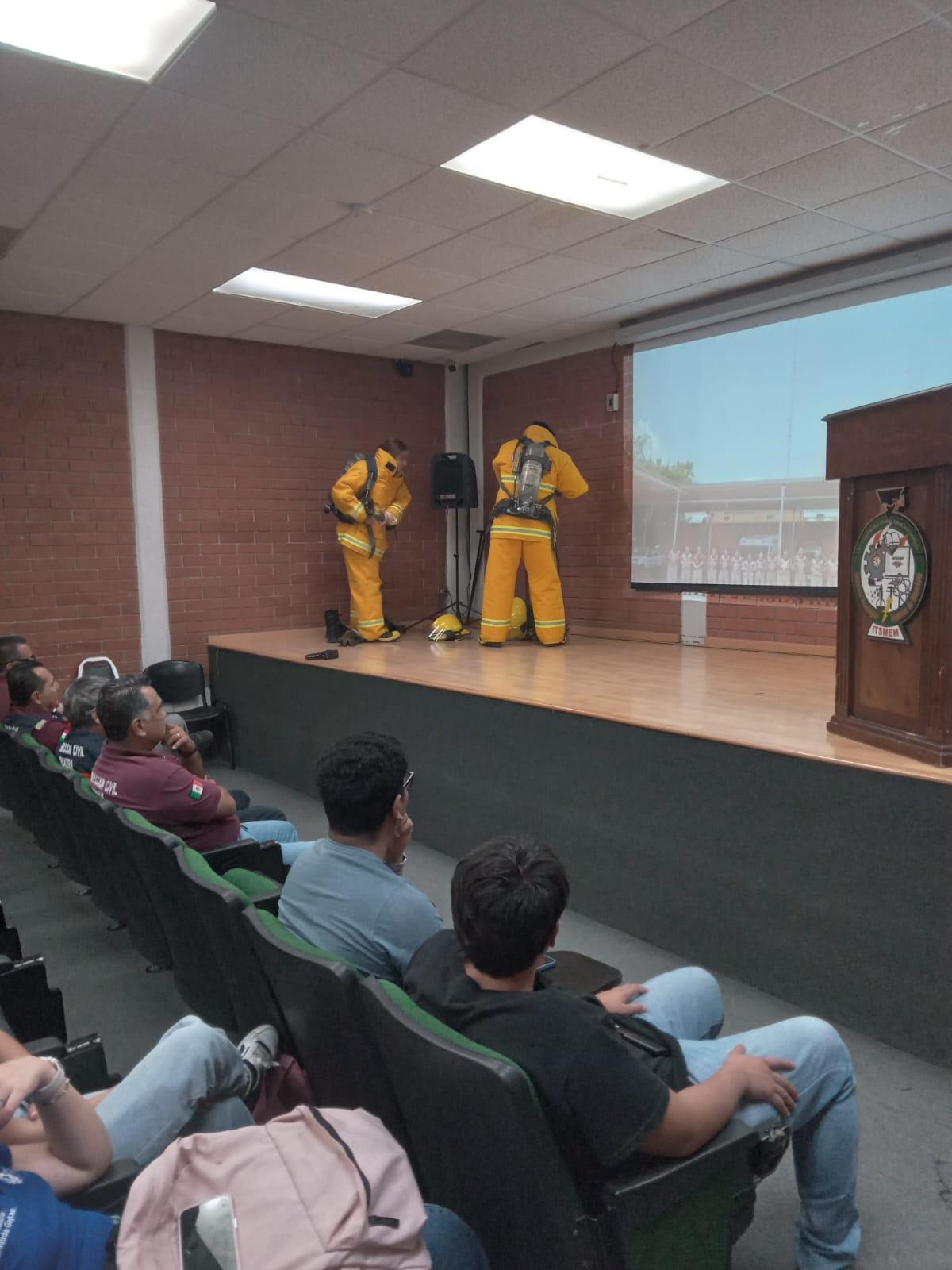 Instruye PC a alumnos de ITS