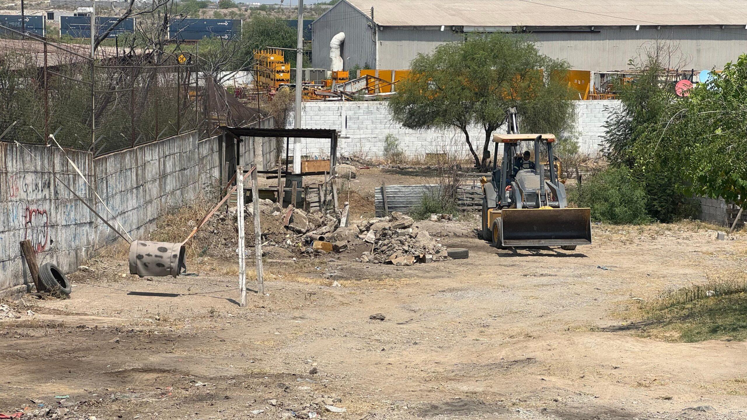 Agradecen vecinos limpieza de predio
