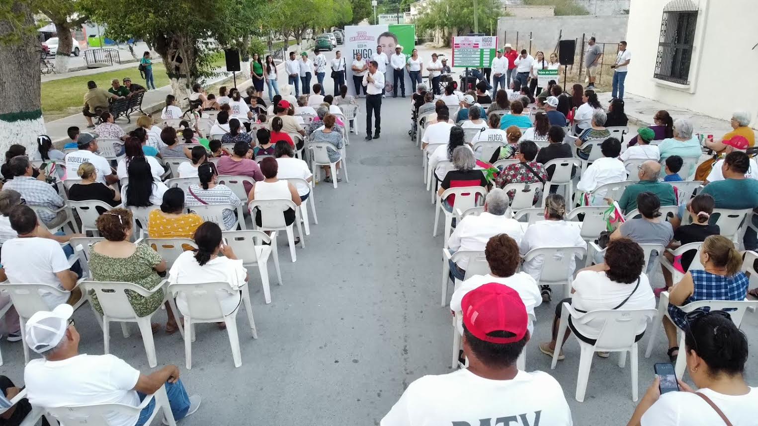 Agradece Hugo a vecinos del centro