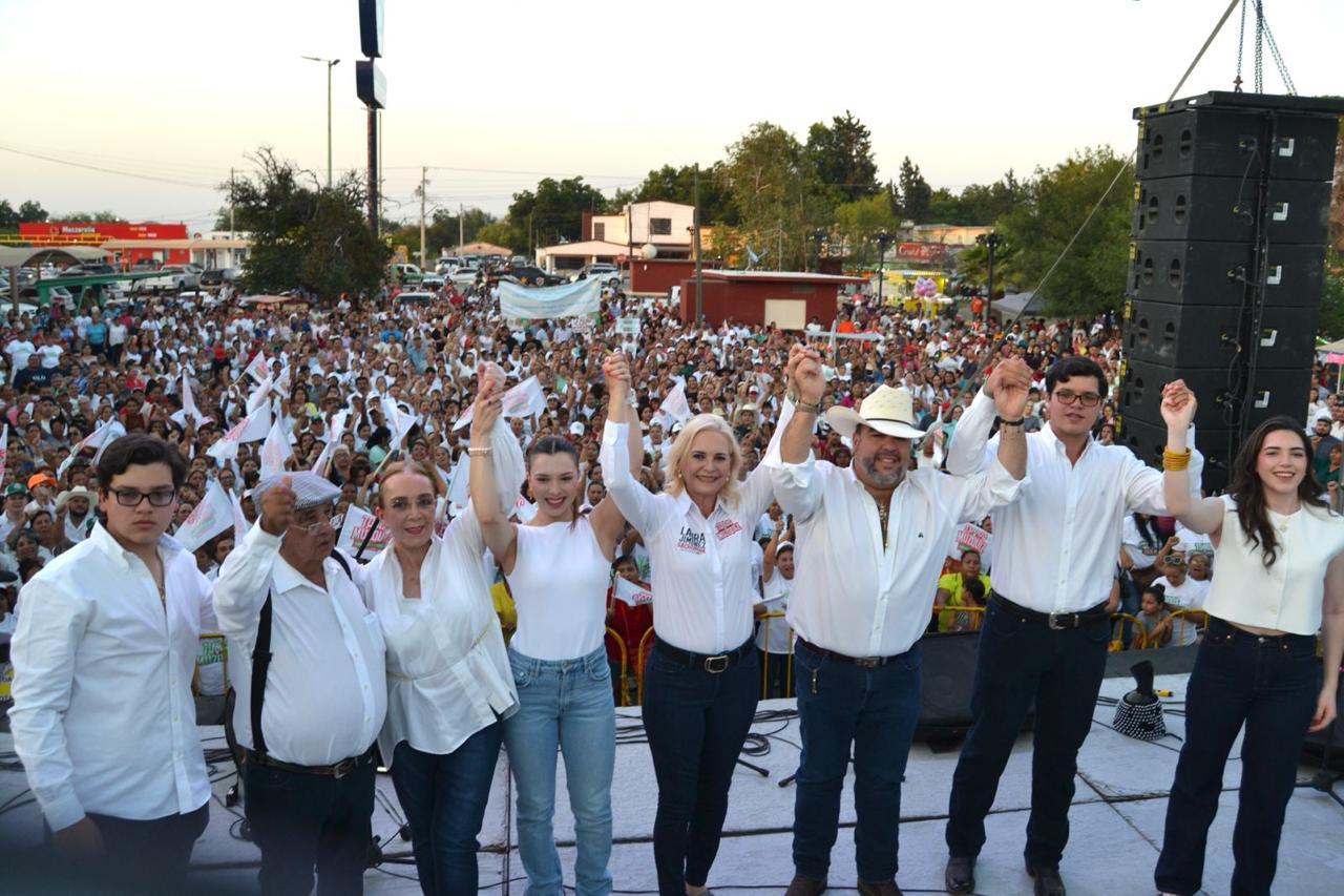 Viene puro pa´delante se acabó la grilla: Laura