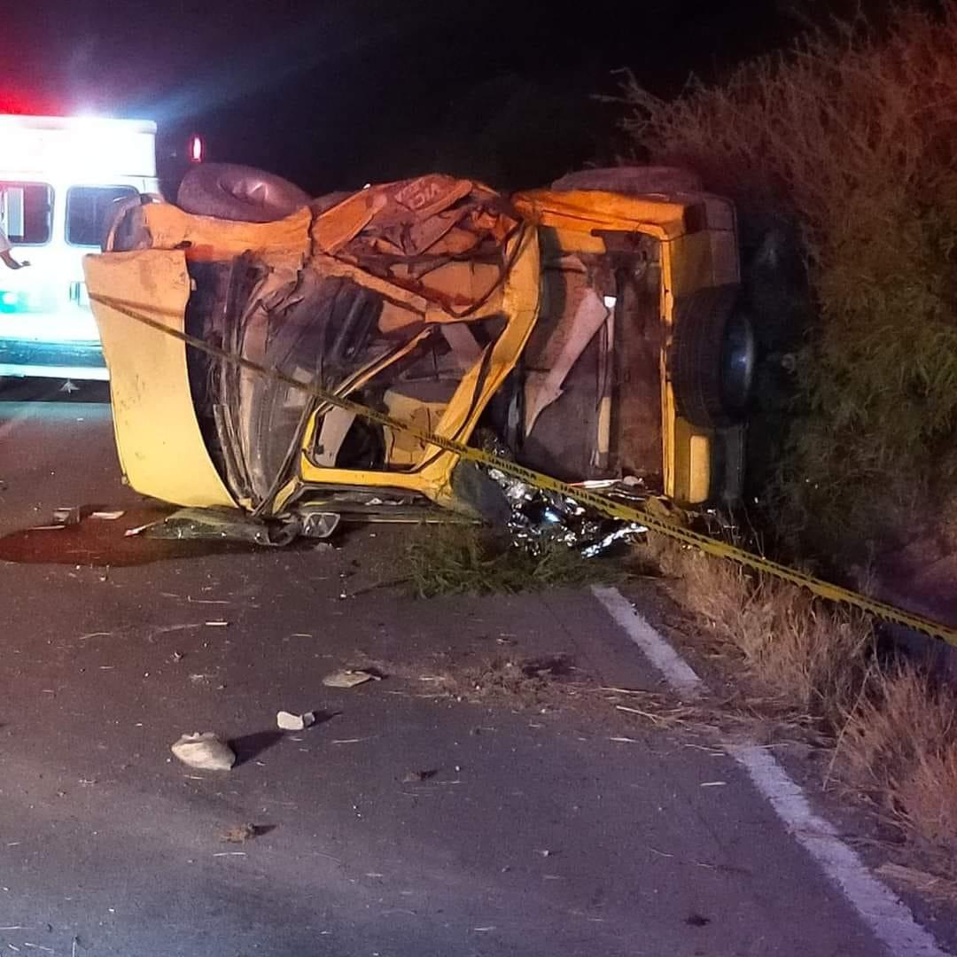 Muere trailero al volcar en la Ciénegas-Ocampo
