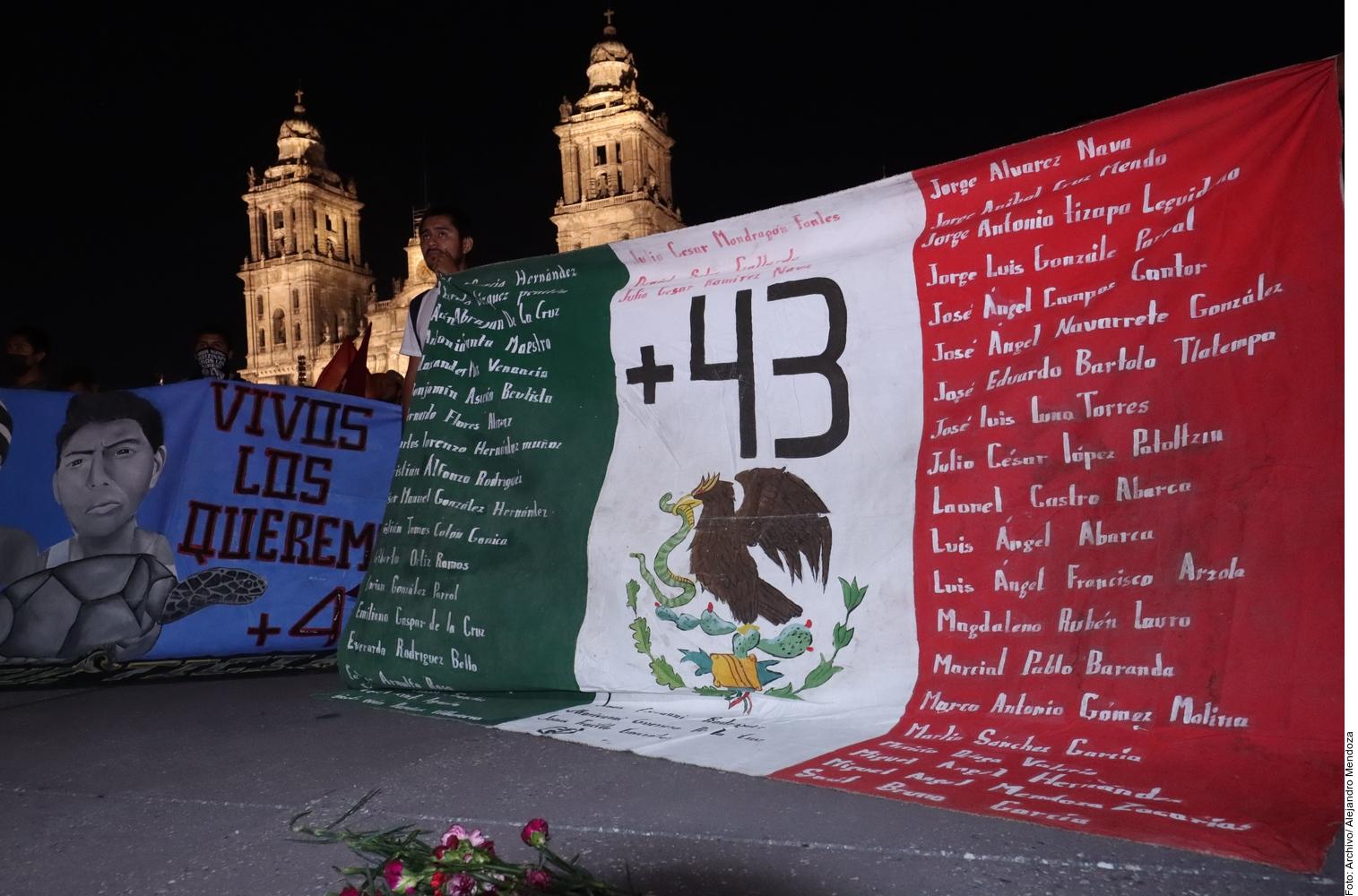 Ordenan liberar a 8 militares ligados a Ayotzinapa