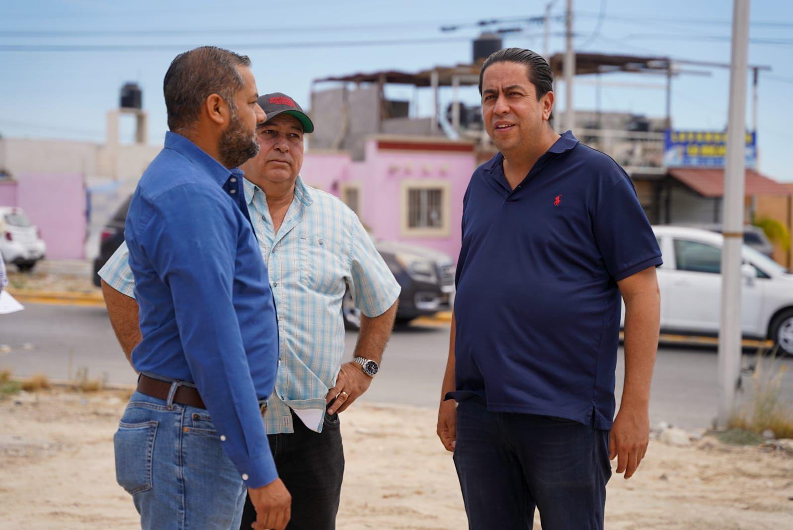 Construye Ramos parque de béisbol